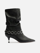 Bota Preta Couro Salto Fino Slouchy Metais